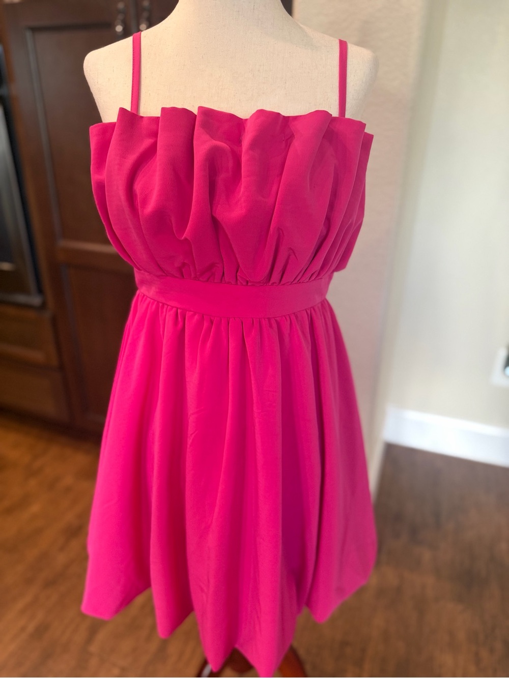 Allison + Kelly Hot Pink Ruffle Mini Dress Size M Barbiecore Party Cocktail L
